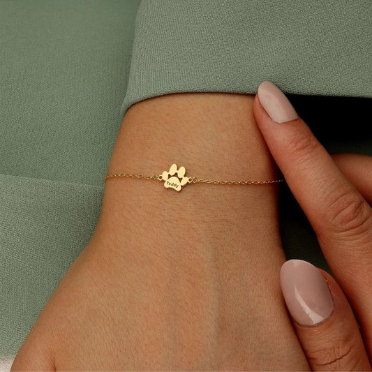 Персонализирана гривна с име на лапа