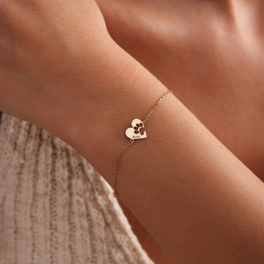 Персонализирана гривна с лапичка и сърце с име