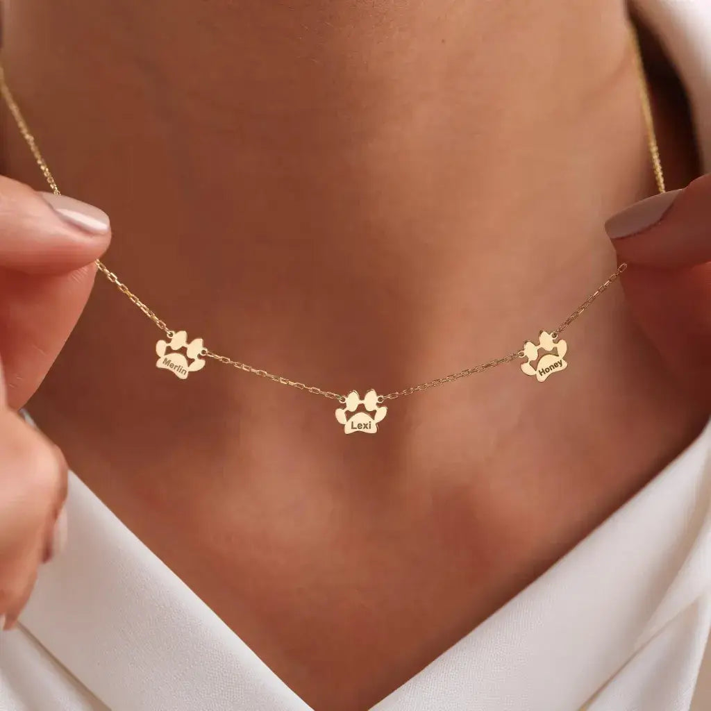 Персонализирано колие с име на лапичка – отделни лапички